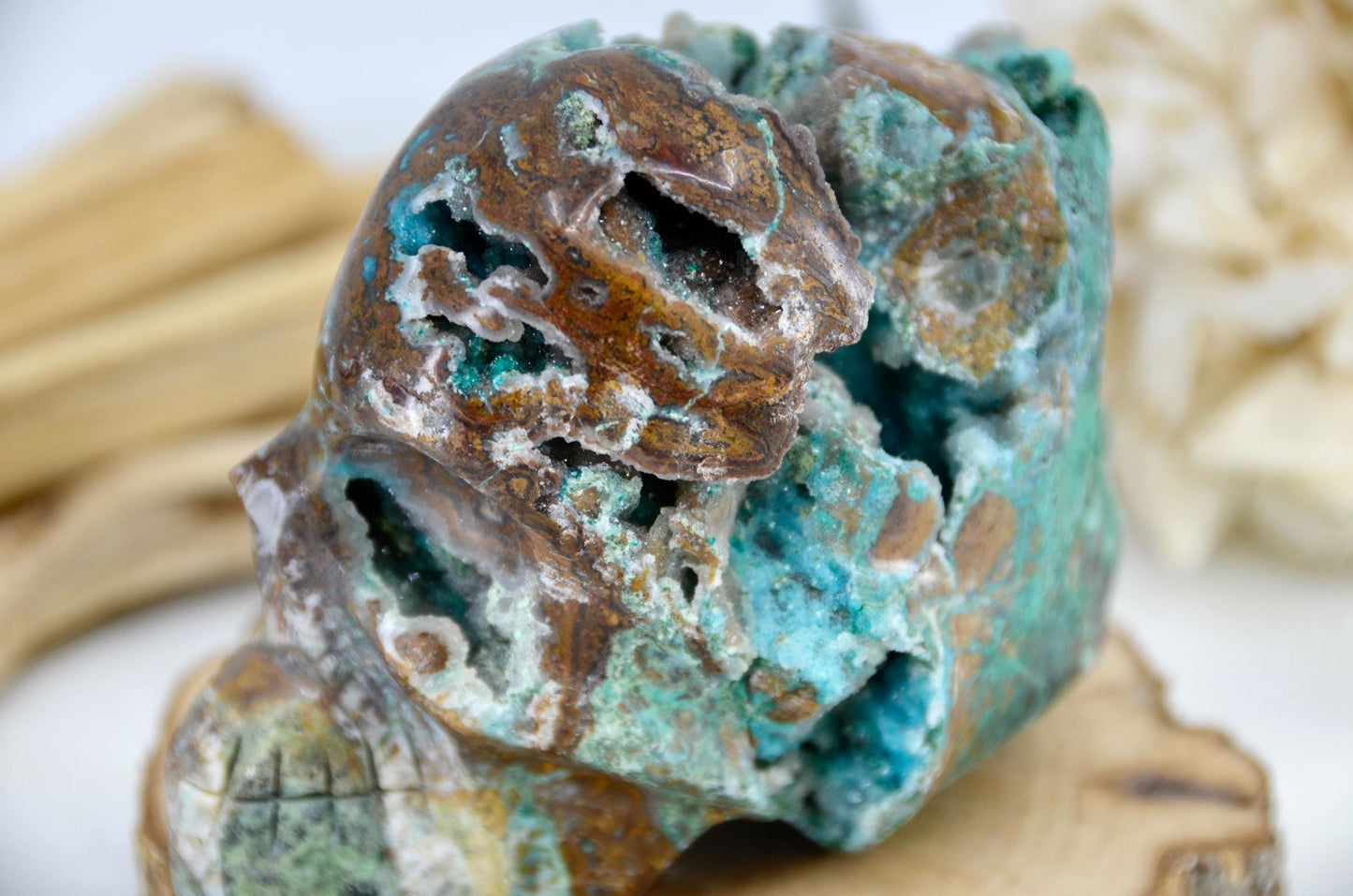 Hand Carved Quantum Quattro Skull