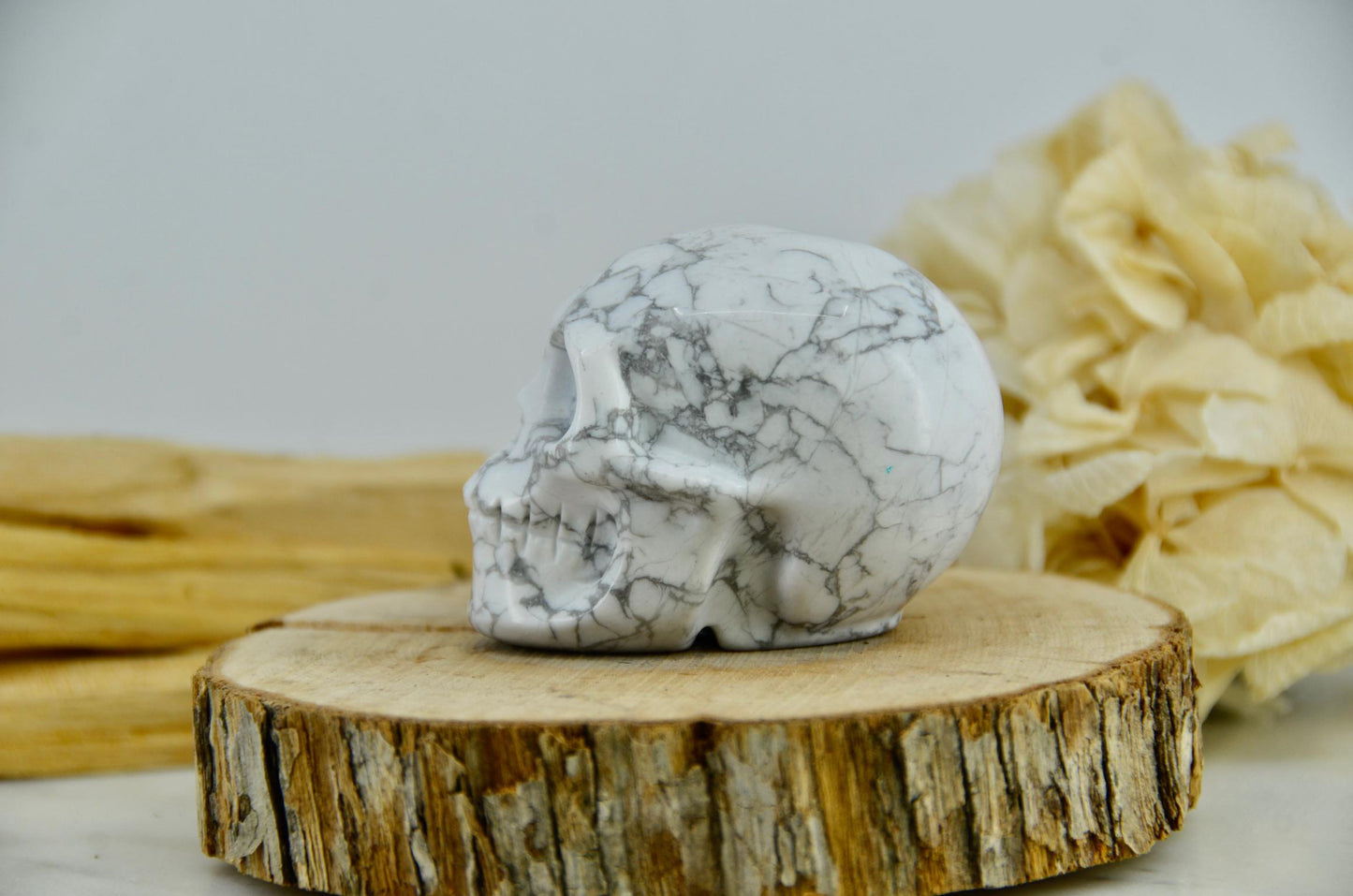 Howlite Skull Carving