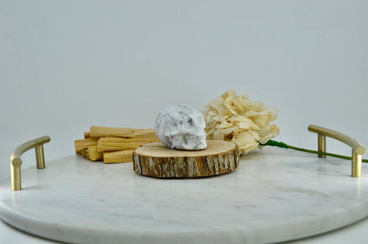 Howlite Skull Carving