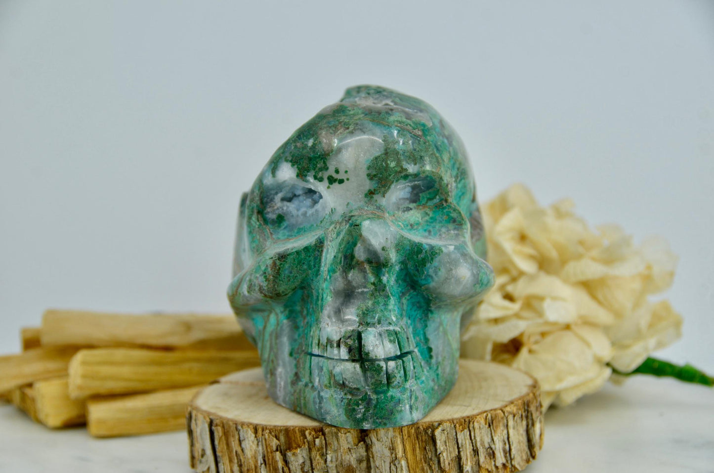 Hand Carved Quantum Quattro Skull